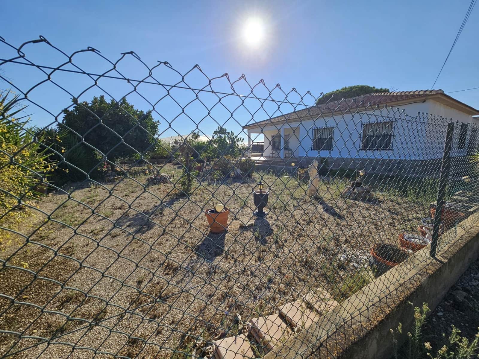 3 slaapkamer Finca/Landhuis te koop in Guardamar del Segura met garage - € 284.900 (Ref: 9311168)