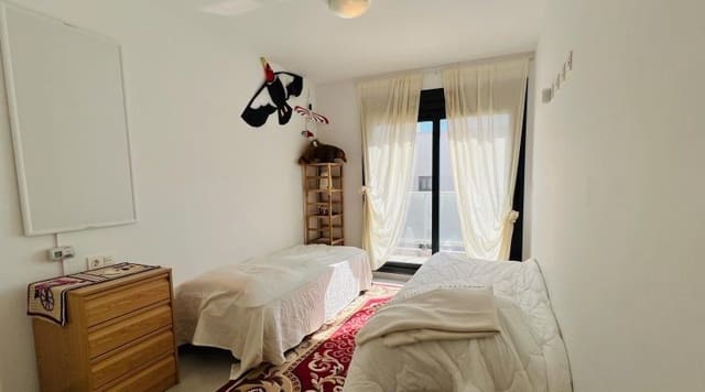 Bungalow de 2 habitaciones en Pueblo Latino, Pilar de la Horadada en venta con piscina - 249.000 € (Ref: 9367526)