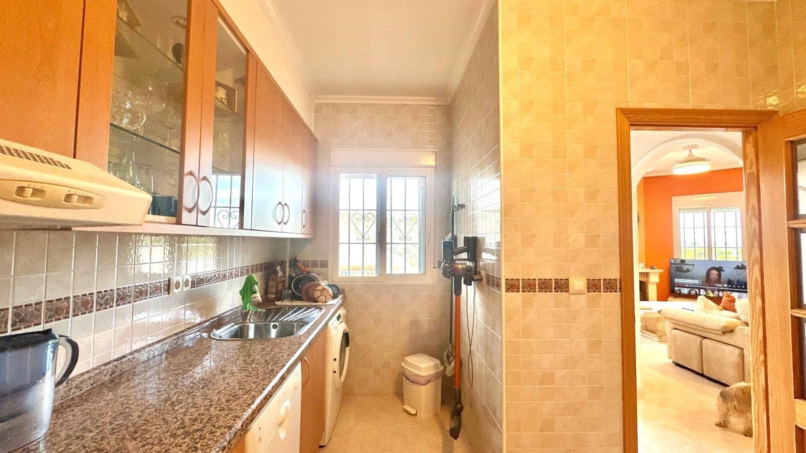 3 bedroom Villa for sale in Bigastro with pool - € 280,000 (Ref: 9385631)