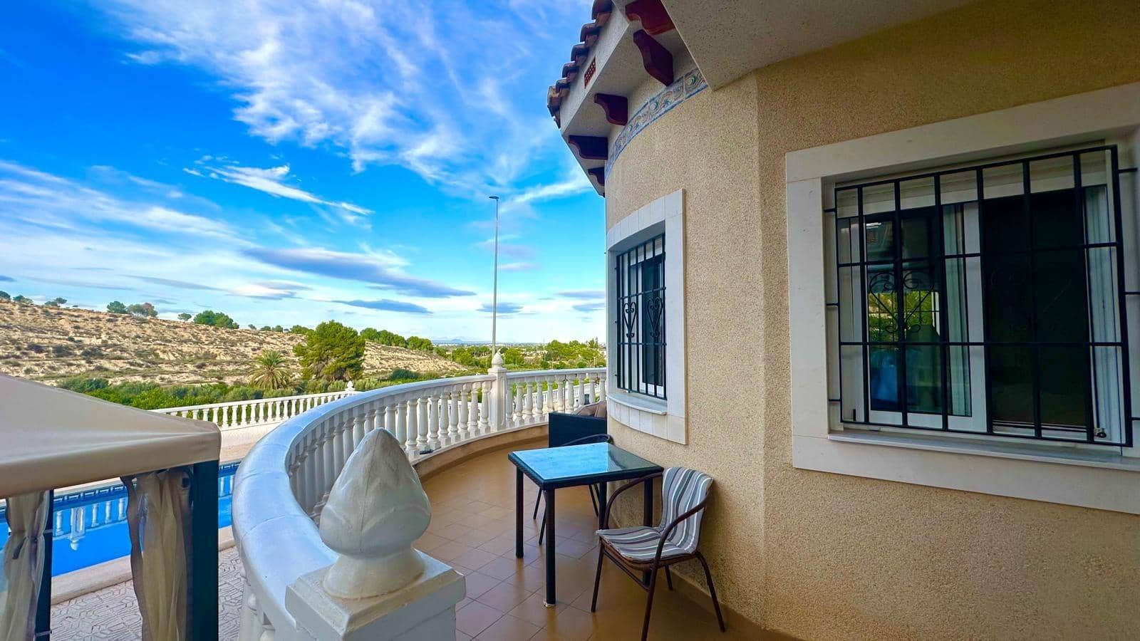 3 bedroom Villa for sale in Bigastro with pool - € 280,000 (Ref: 9385631)