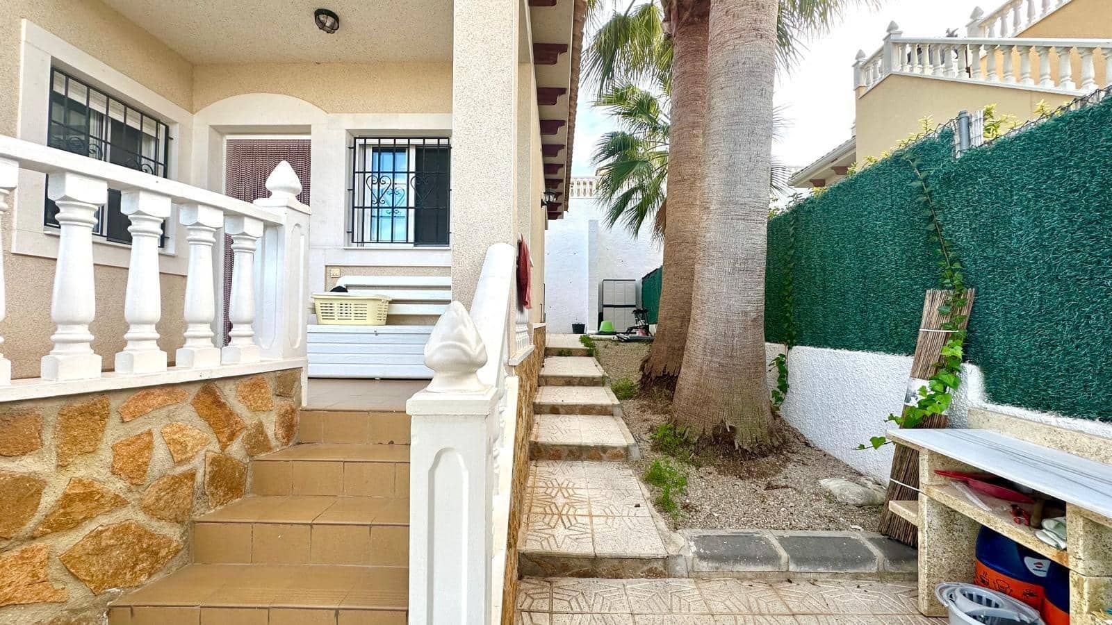 3 bedroom Villa for sale in Bigastro with pool - € 280,000 (Ref: 9385631)