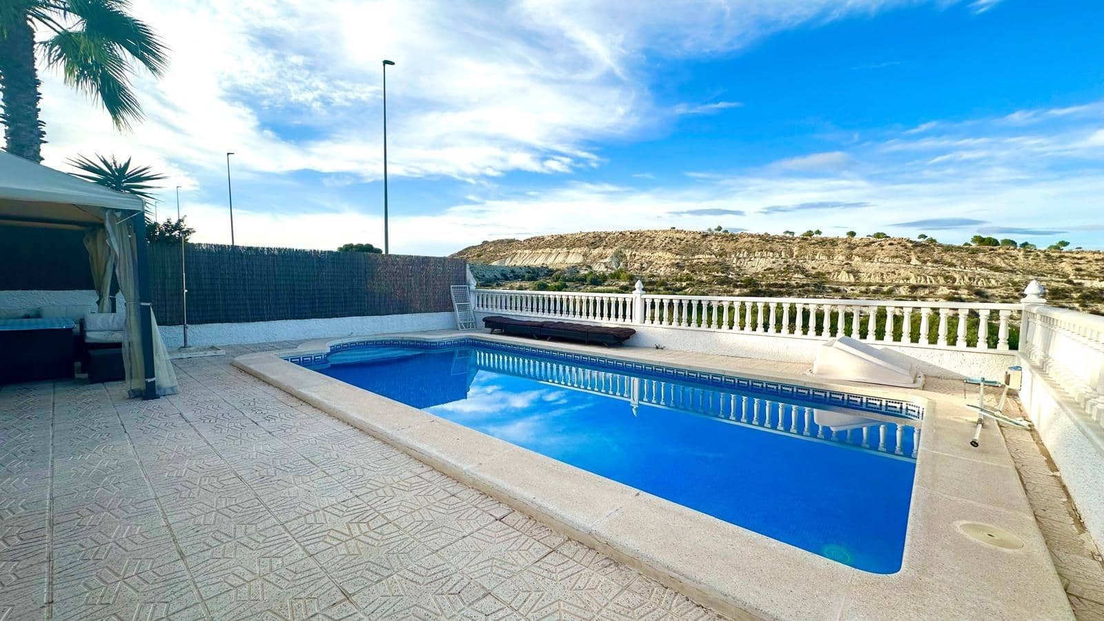 3 bedroom Villa for sale in Bigastro with pool - € 280,000 (Ref: 9385631)