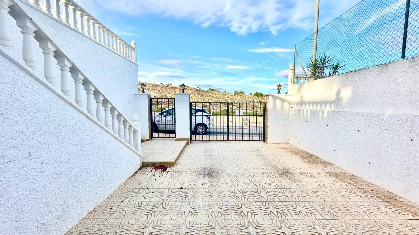 3 bedroom Villa for sale in Bigastro with pool - € 280,000 (Ref: 9385631)