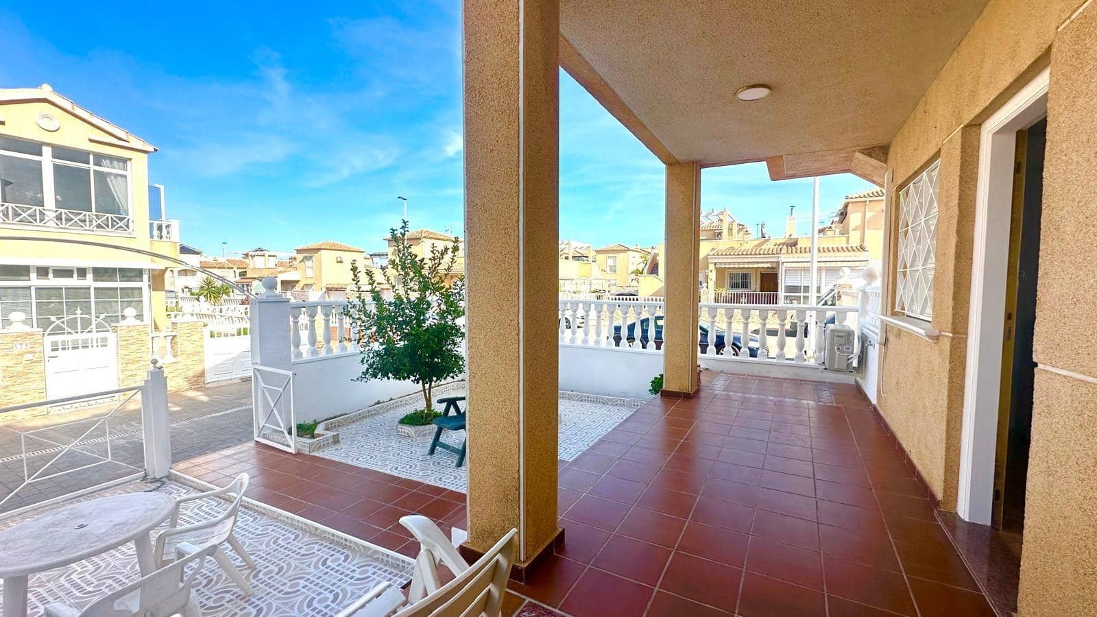 2 soverom Bungalow til salgs i Torrevieja - € 159 900 (Ref: 9385634)