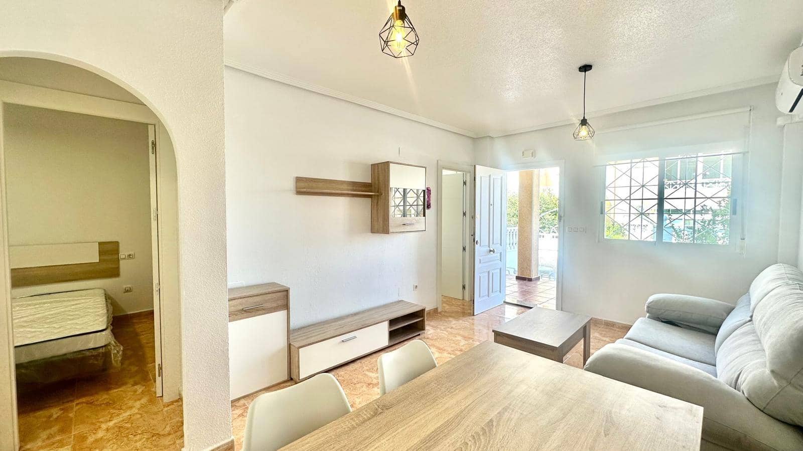 2 soverom Bungalow til salgs i Torrevieja - € 159 900 (Ref: 9385634)