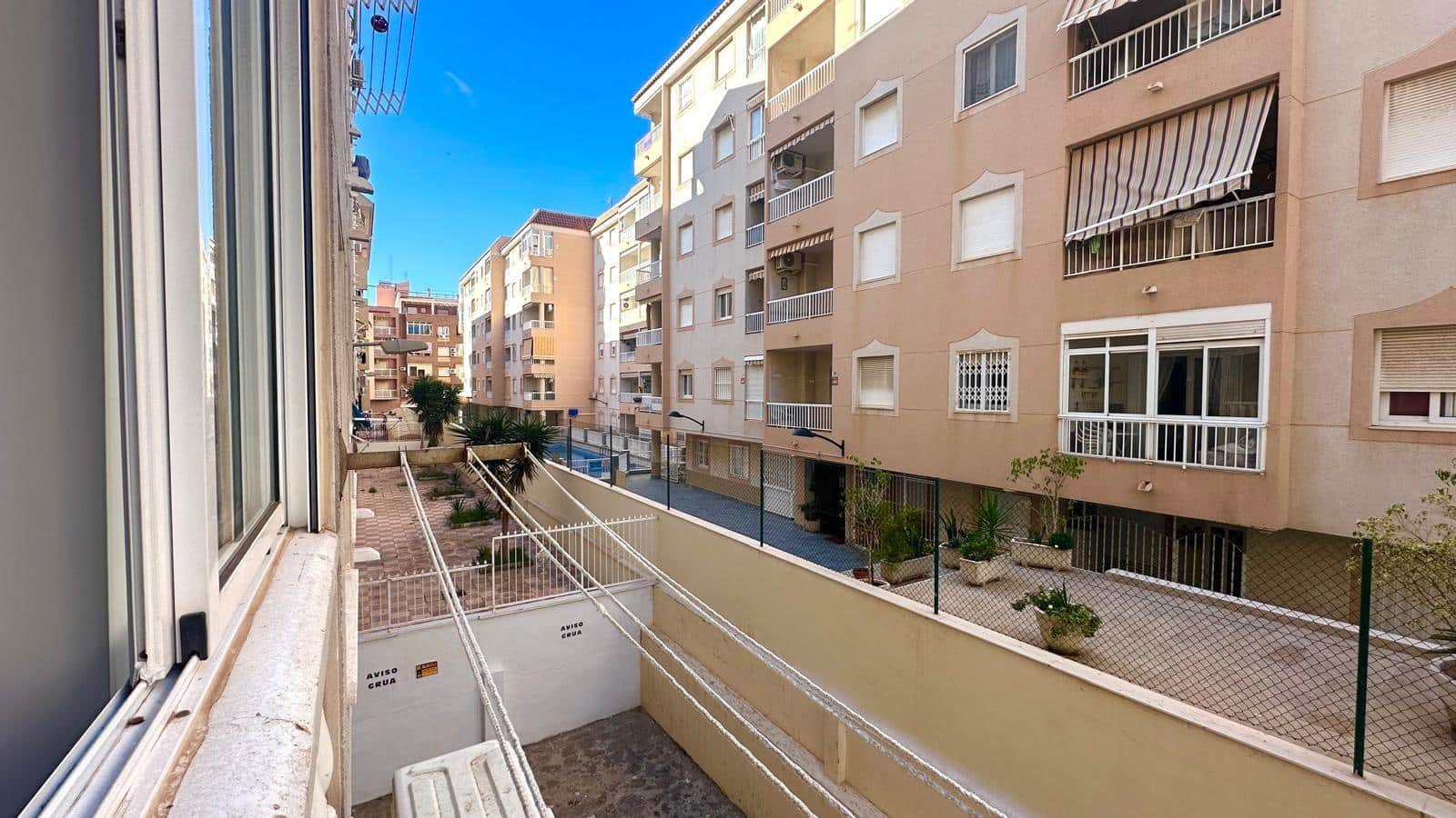 Studio te koop in Torrevieja - € 79.900 (Ref: 9398512)