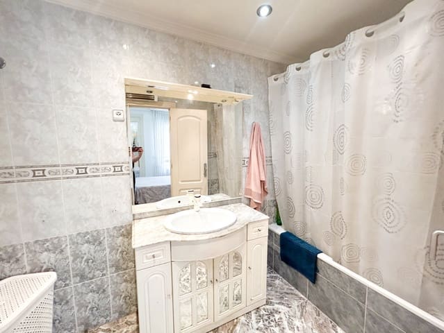 3 bedroom Penthouse for sale in El Acequión - Los Náufragos, Torrevieja - € 186,000 (Ref: 10004324)
