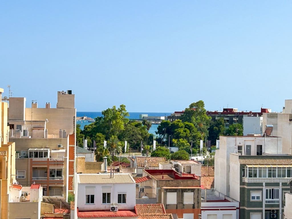 3 bedroom Penthouse for sale in Torrevieja - € 186,000 (Ref: 10004324)
