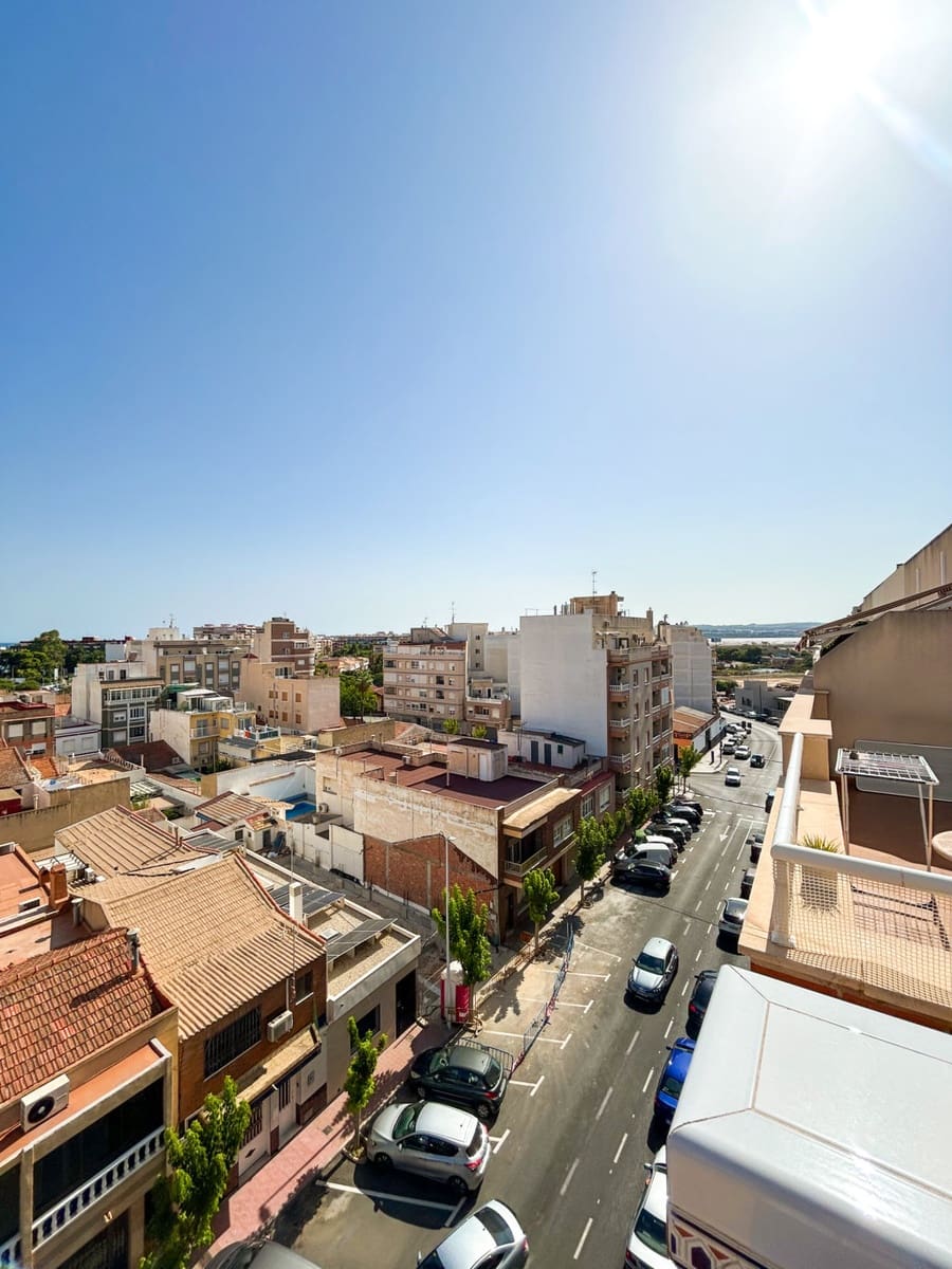 3 bedroom Penthouse for sale in Torrevieja - € 186,000 (Ref: 10004324)