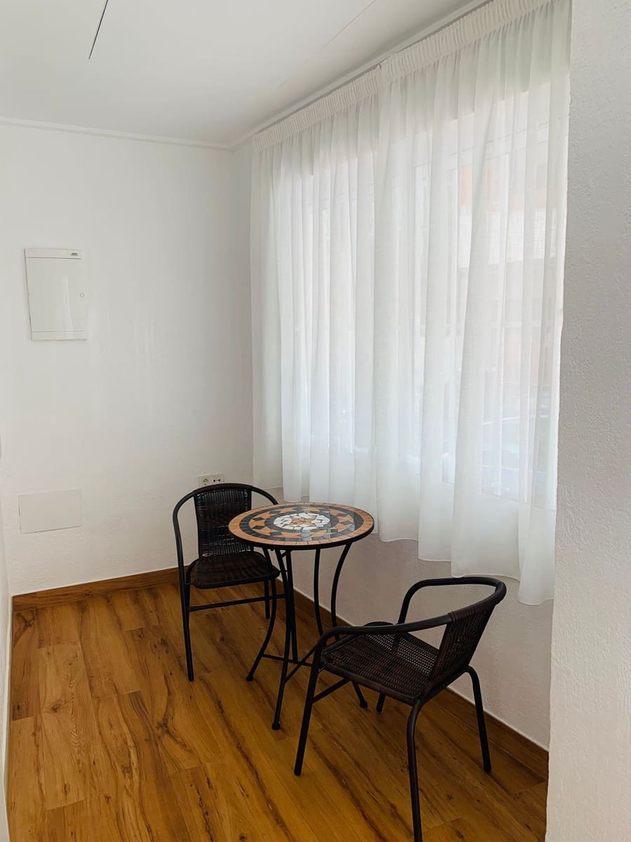 2 soveværelse Byhus til salg i Torrevieja med garage - € 325.000 (Ref: 8548662)