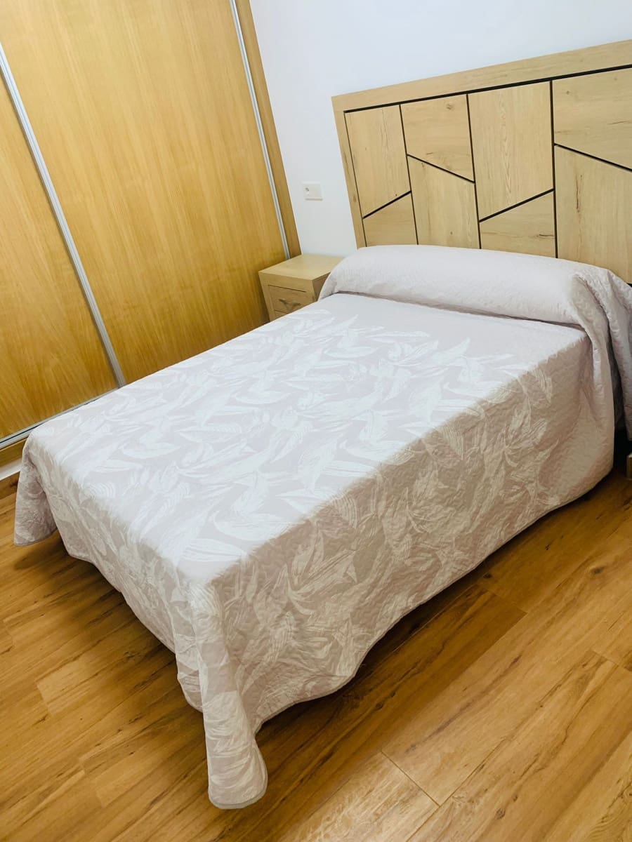 2 soveværelse Byhus til salg i Torrevieja med garage - € 325.000 (Ref: 8548662)