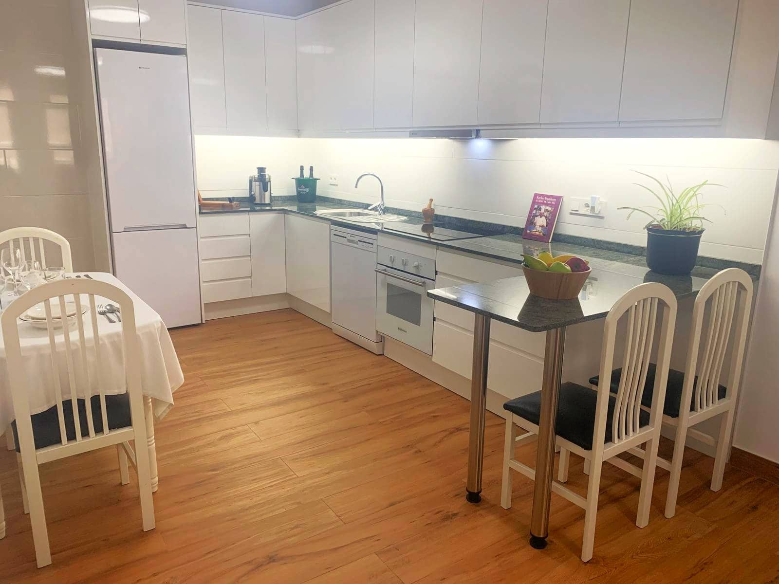 2 chambre Maison de Ville à vendre à Torrevieja avec garage - 325 000 € (Ref: 8548662)