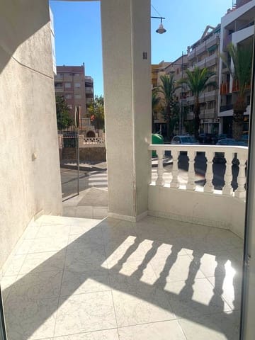 3 makuuhuone Yritys myytävänä paikassa Playa del Cura, Torrevieja - 160 000 € (Ref: 8776624)