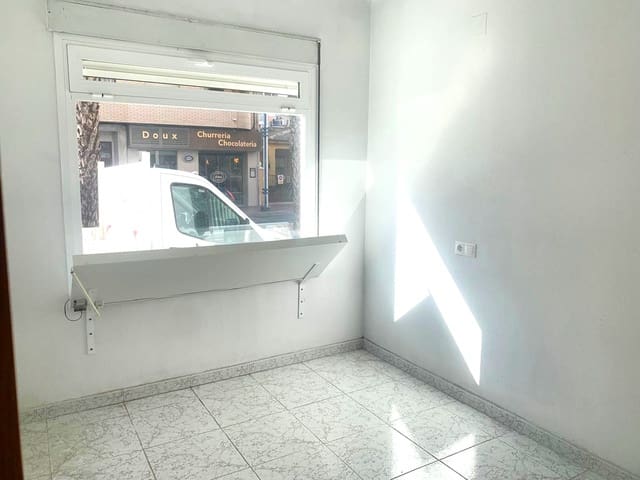 3 makuuhuone Yritys myytävänä paikassa Playa del Cura, Torrevieja - 160 000 € (Ref: 8776624)