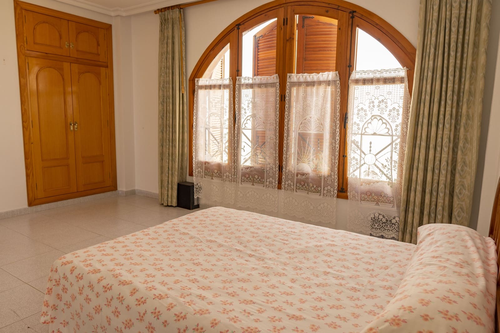 7 soveværelse Penthouse til salg i Torrevieja med swimmingpool garage - € 445.000 (Ref: 9123870)