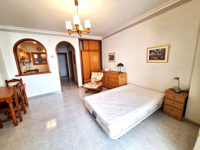 Studio til leie i Avenida Habaneras - Curva de Palangre, Torrevieja med svømmebasseng - € 580 (Ref: 9352944)