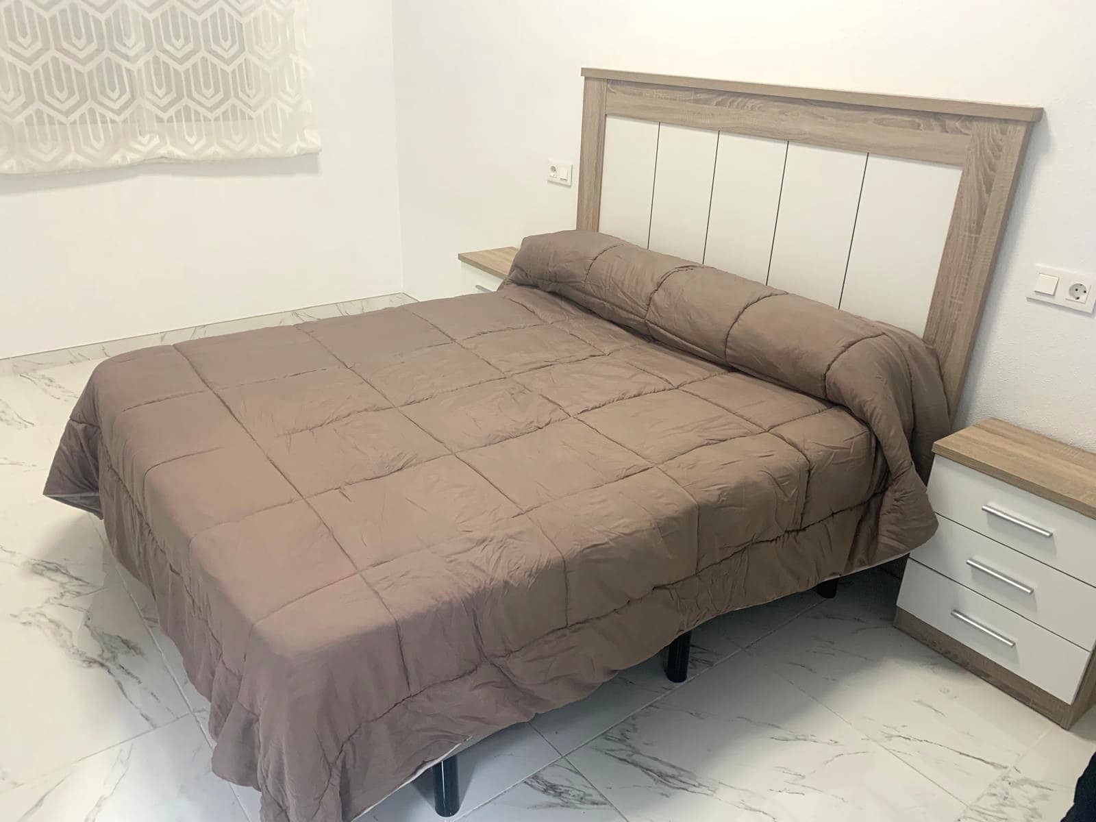 1 sypialnia Apartament do wynajęcia w Torrevieja - 580 € (Ref: 9614473)