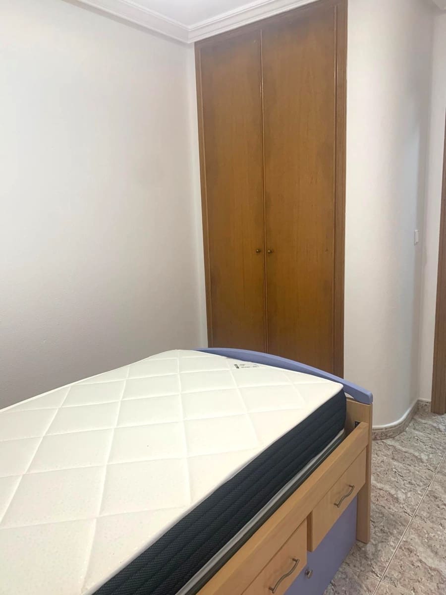 2 Zimmer Wohnung zu verkaufen in Torrevieja mit Garage - 148.000 € (Ref: 9646384)