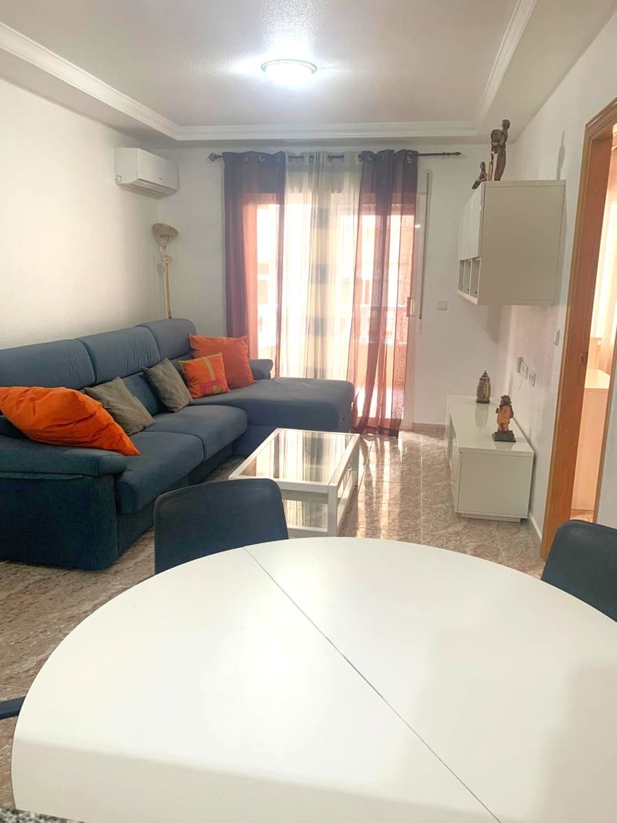 2 Zimmer Wohnung zu verkaufen in Torrevieja mit Garage - 148.000 € (Ref: 9646384)