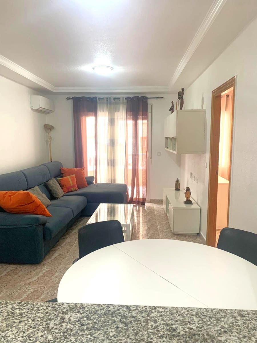 2 Zimmer Wohnung zu verkaufen in Torrevieja mit Garage - 148.000 € (Ref: 9646384)