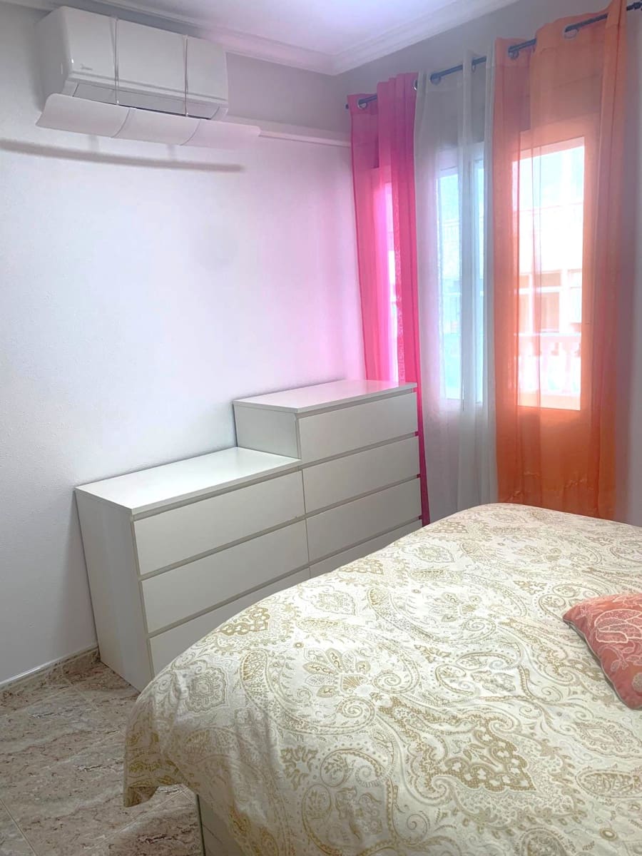 2 Zimmer Wohnung zu verkaufen in Torrevieja mit Garage - 148.000 € (Ref: 9646384)