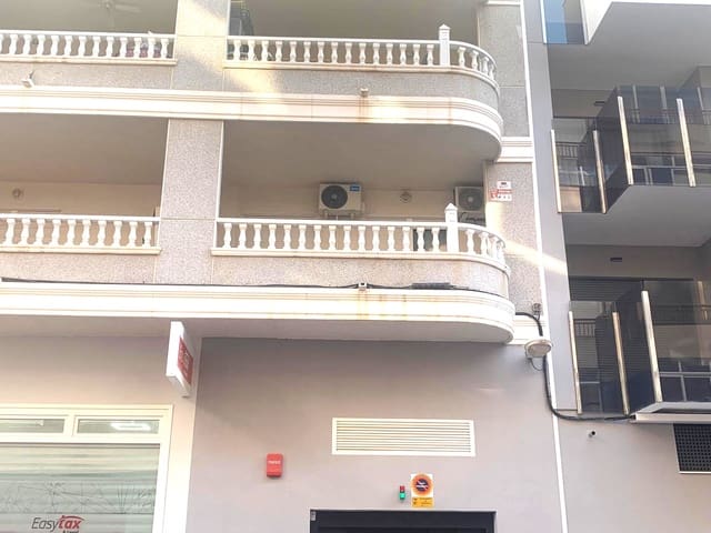 2 Zimmer Wohnung zu verkaufen in Avenida Habaneras - Curva de Palangre, Torrevieja mit Garage - 148.000 € (Ref: 9646384)