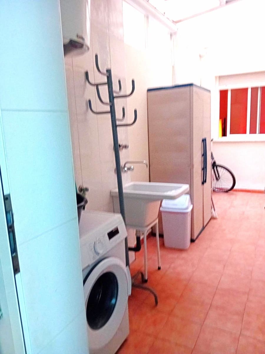 2 quarto Apartamento para arrendar em Torrevieja - 800 € (Ref: 9660587)