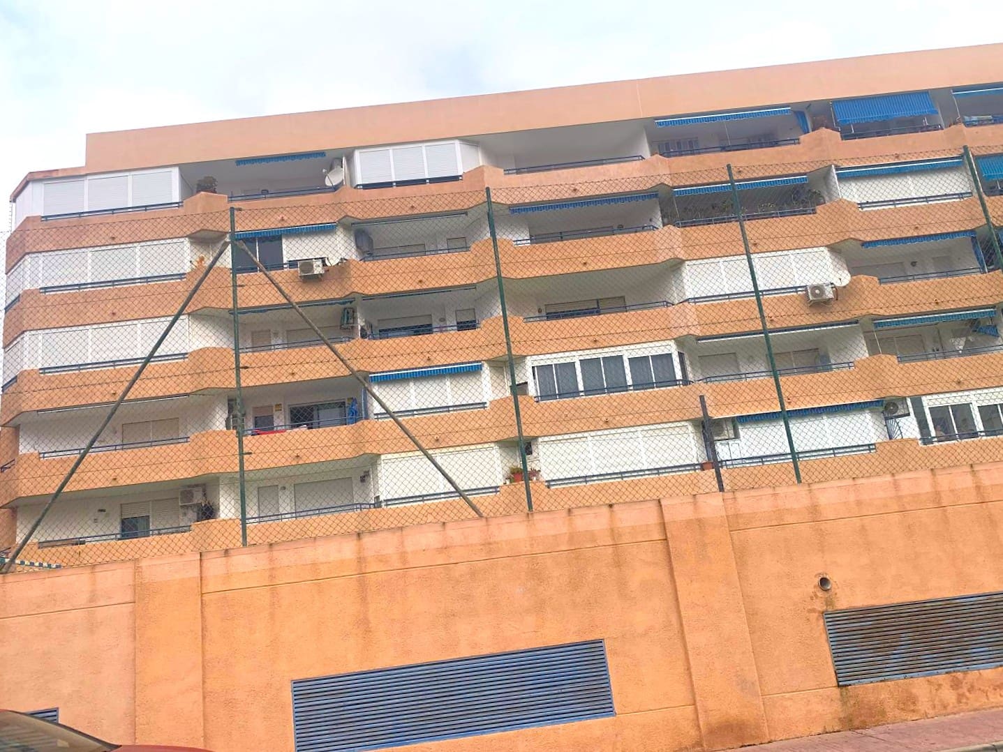 1 bedroom Flat for sale in Torrevieja with pool - € 115,000 (Ref: 9705914)