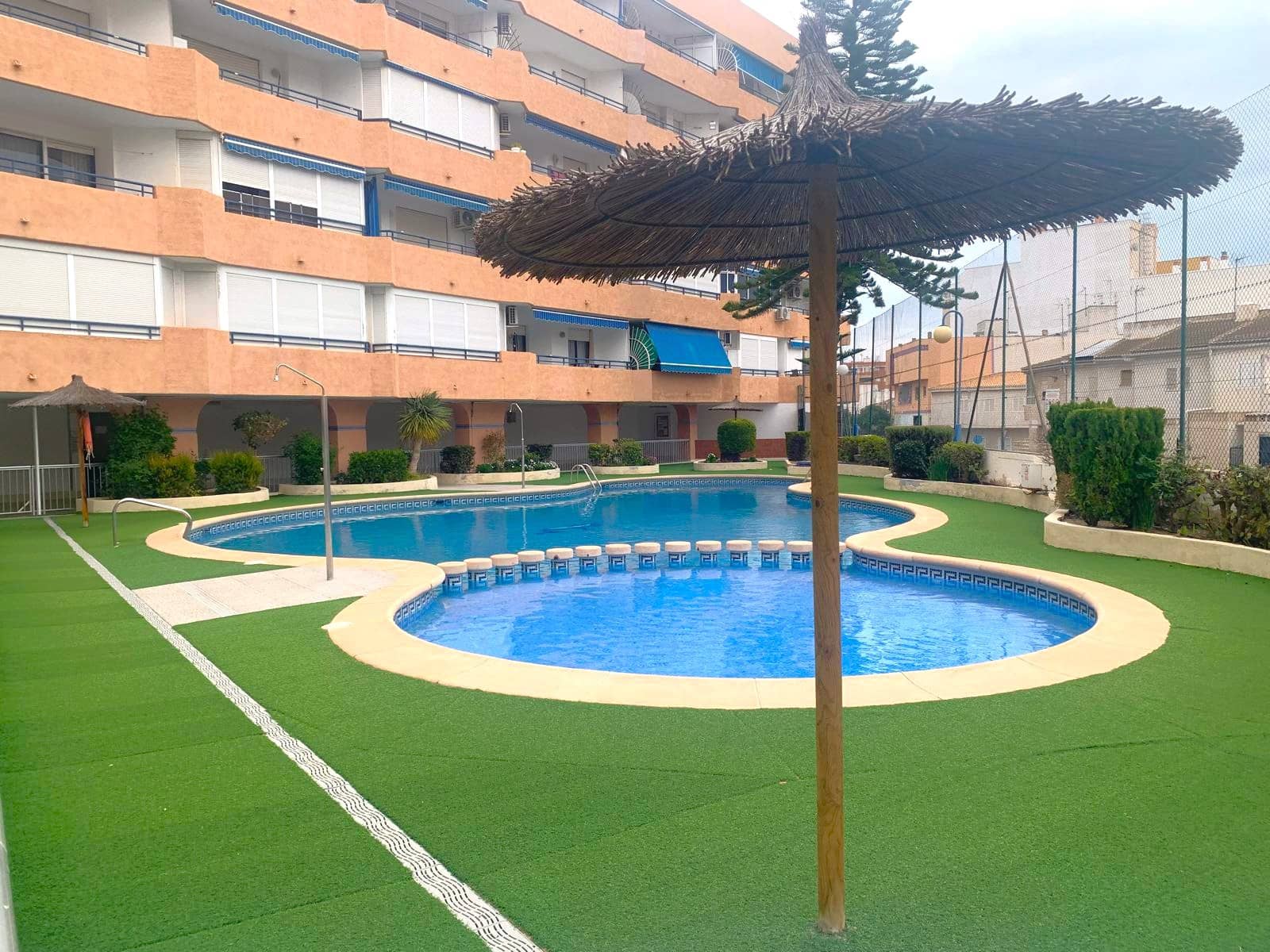 1 bedroom Flat for sale in Torrevieja with pool - € 115,000 (Ref: 9705914)
