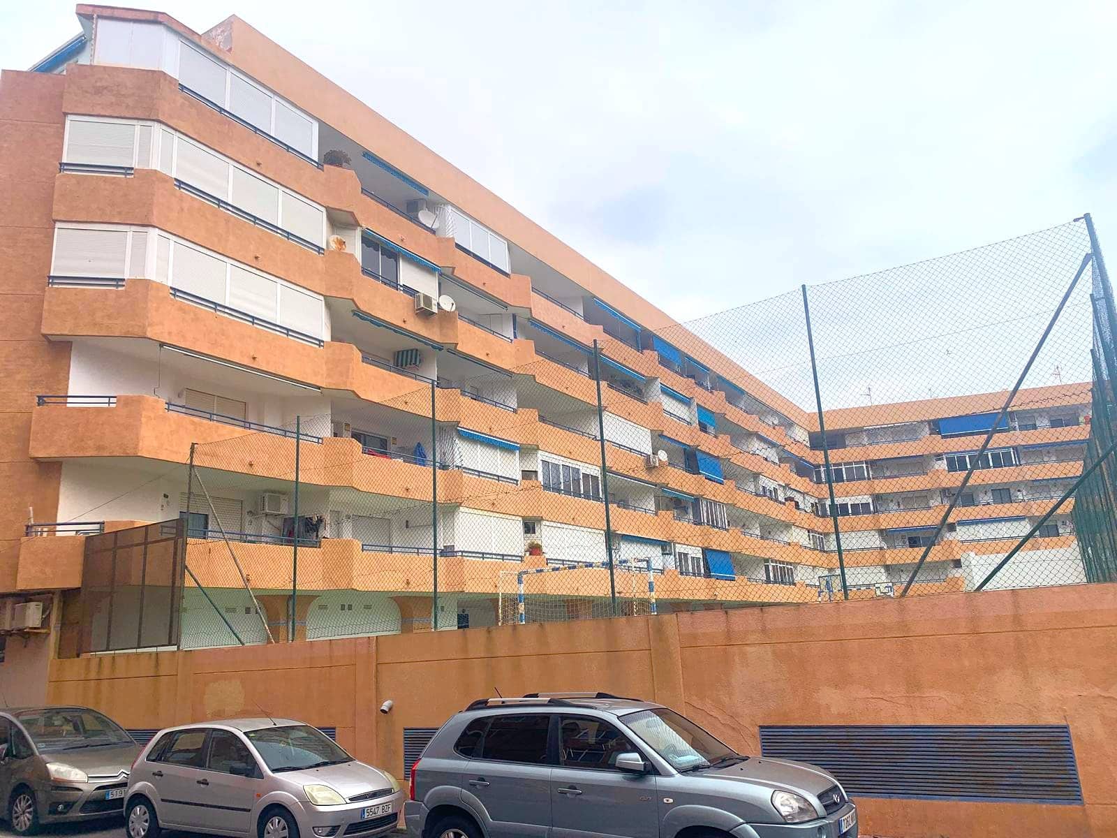 1 bedroom Flat for sale in Torrevieja with pool - € 115,000 (Ref: 9705914)