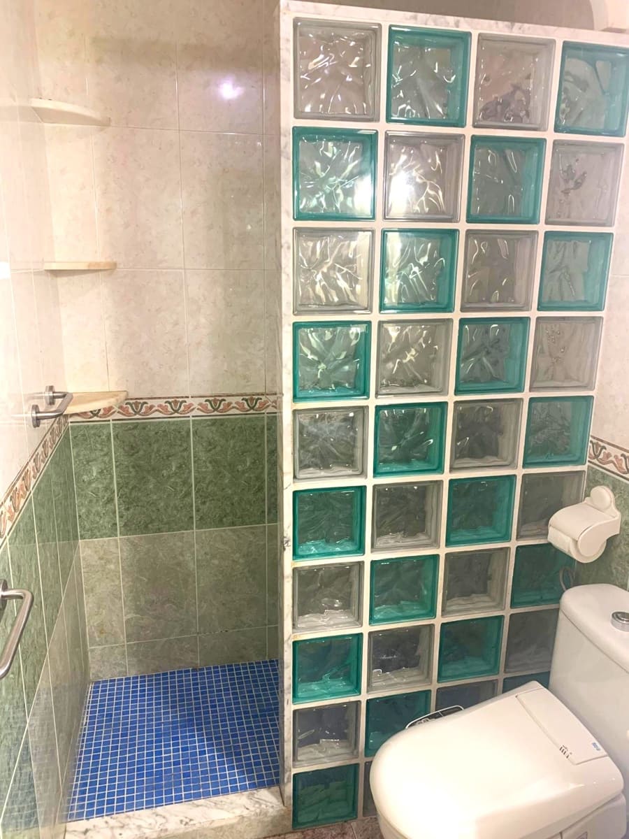 3 makuuhuone Kattohuoneisto myytävänä paikassa Torrevieja - 260 000 € (Ref: 9783907)