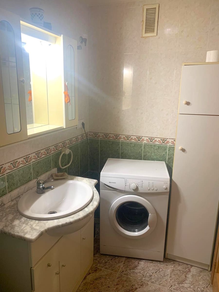 3 makuuhuone Kattohuoneisto myytävänä paikassa Torrevieja - 260 000 € (Ref: 9783907)