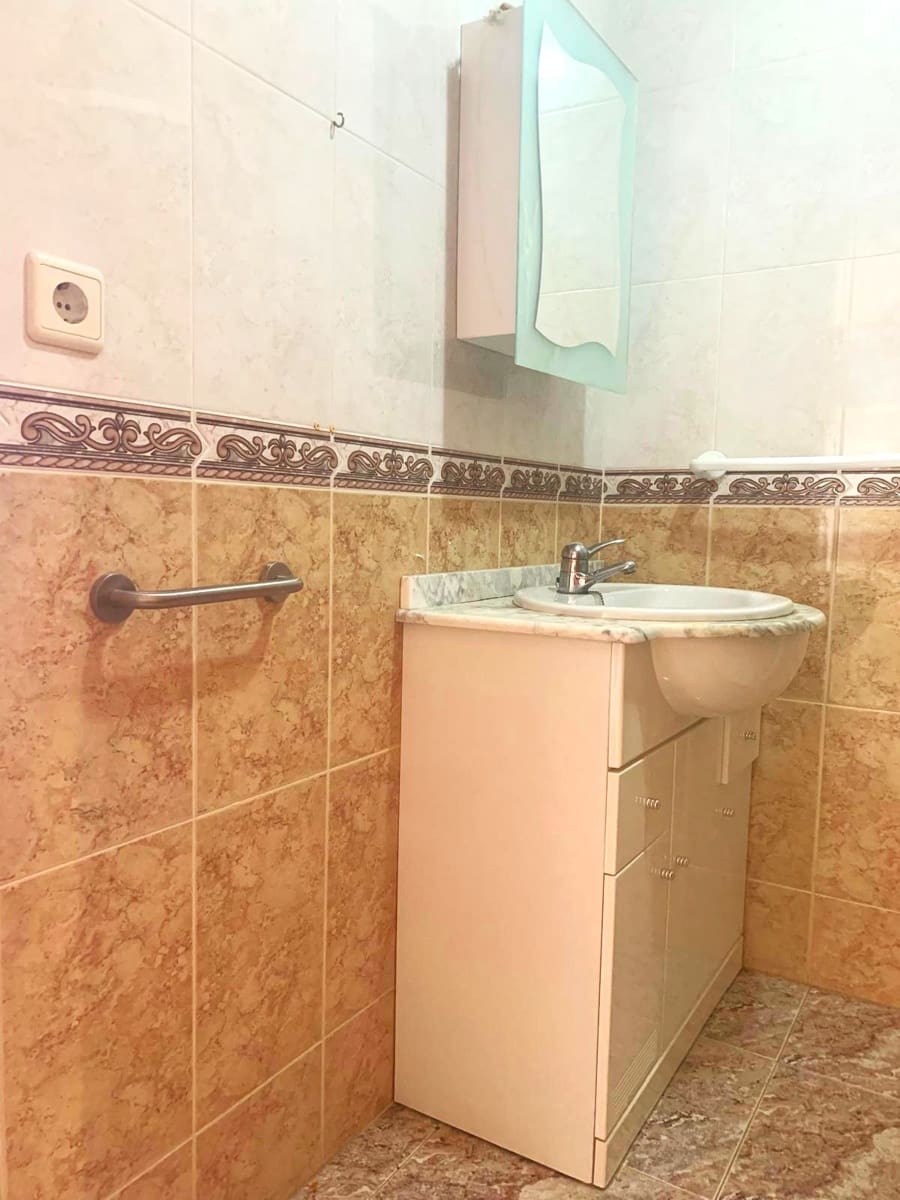 3 makuuhuone Kattohuoneisto myytävänä paikassa Torrevieja - 260 000 € (Ref: 9783907)