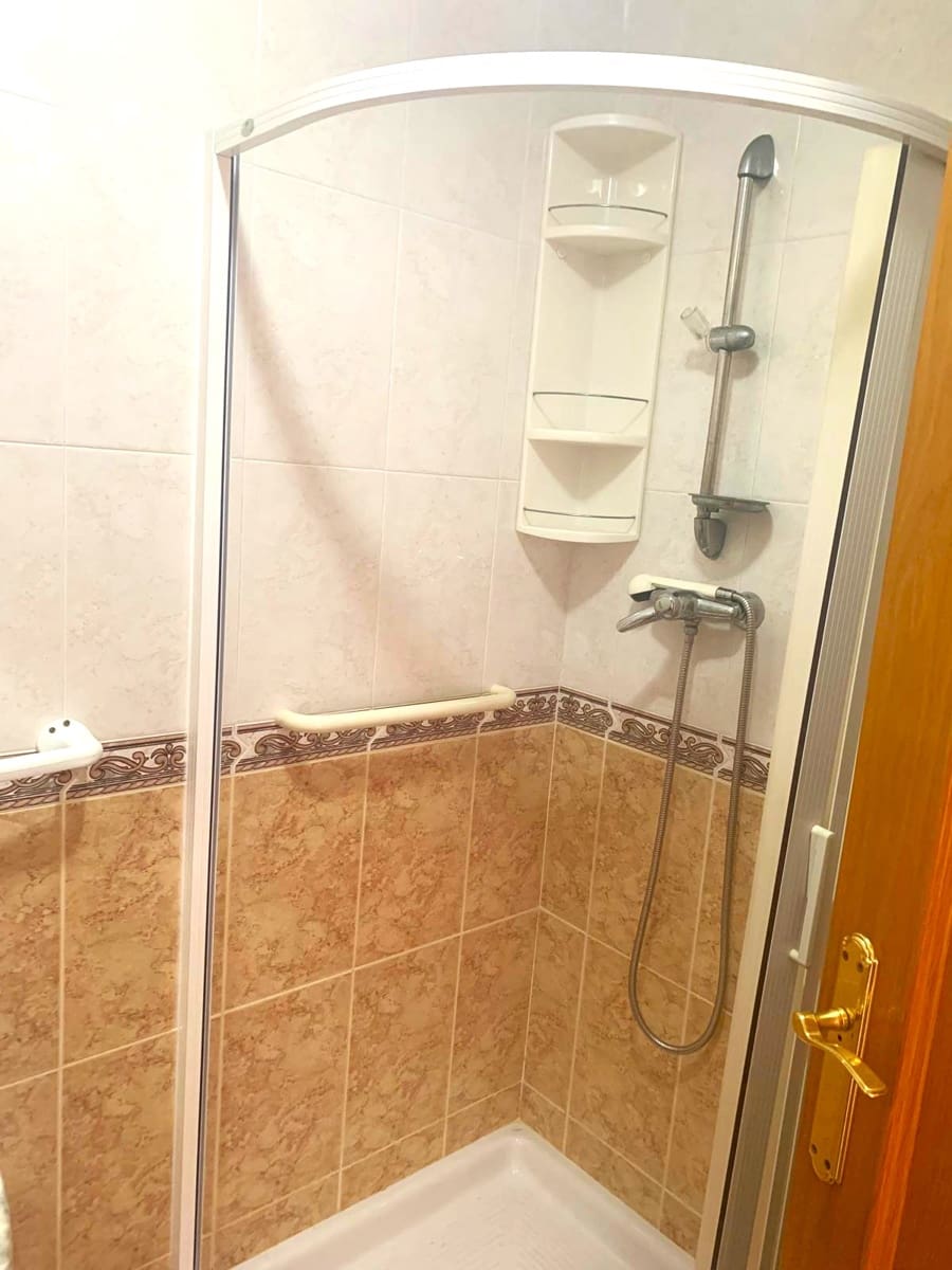 3 makuuhuone Kattohuoneisto myytävänä paikassa Torrevieja - 260 000 € (Ref: 9783907)