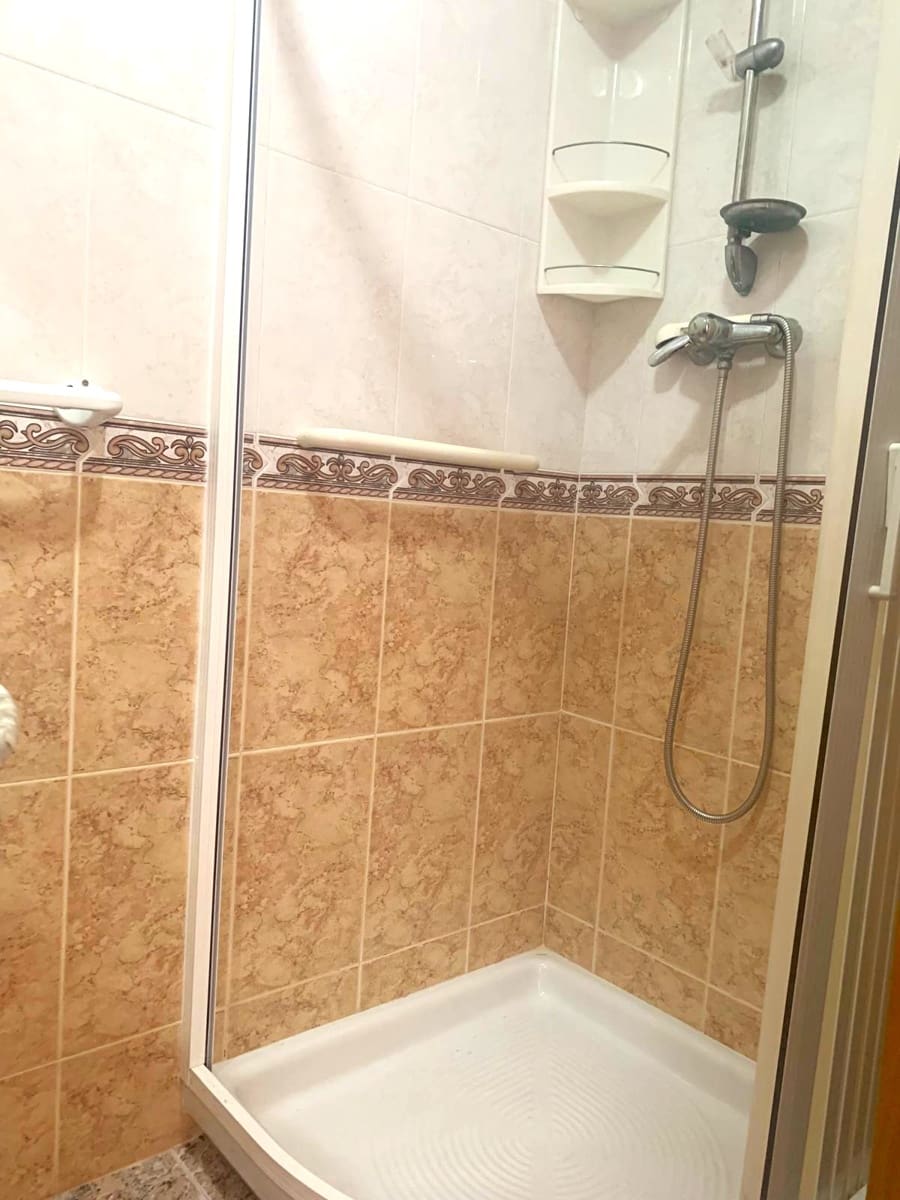 3 makuuhuone Kattohuoneisto myytävänä paikassa Torrevieja - 260 000 € (Ref: 9783907)