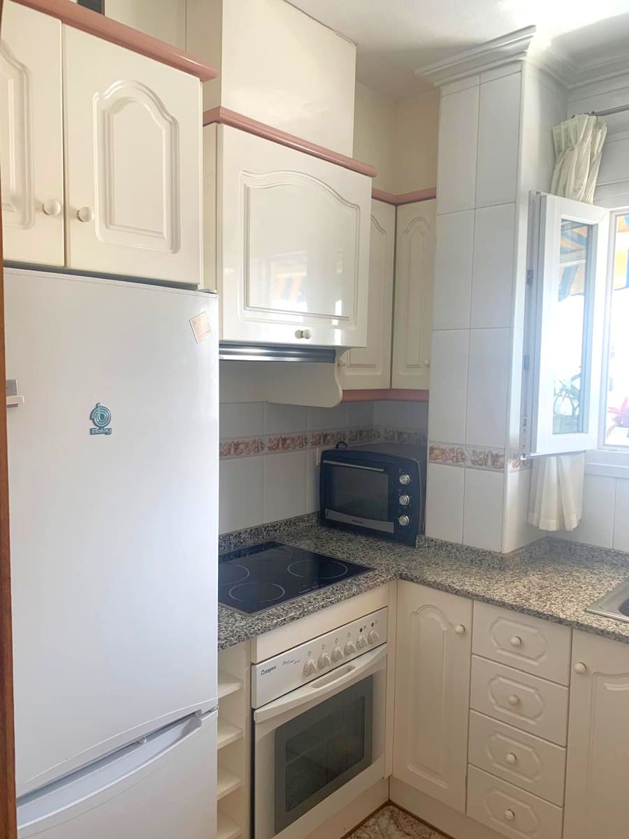 3 makuuhuone Kattohuoneisto myytävänä paikassa Torrevieja - 260 000 € (Ref: 9783907)