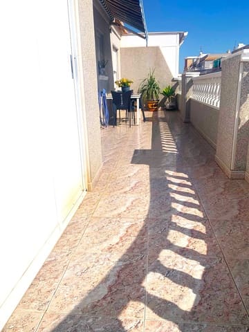 3 makuuhuone Kattohuoneisto myytävänä paikassa Avenida Habaneras - Curva de Palangre, Torrevieja - 260 000 € (Ref: 9783907)