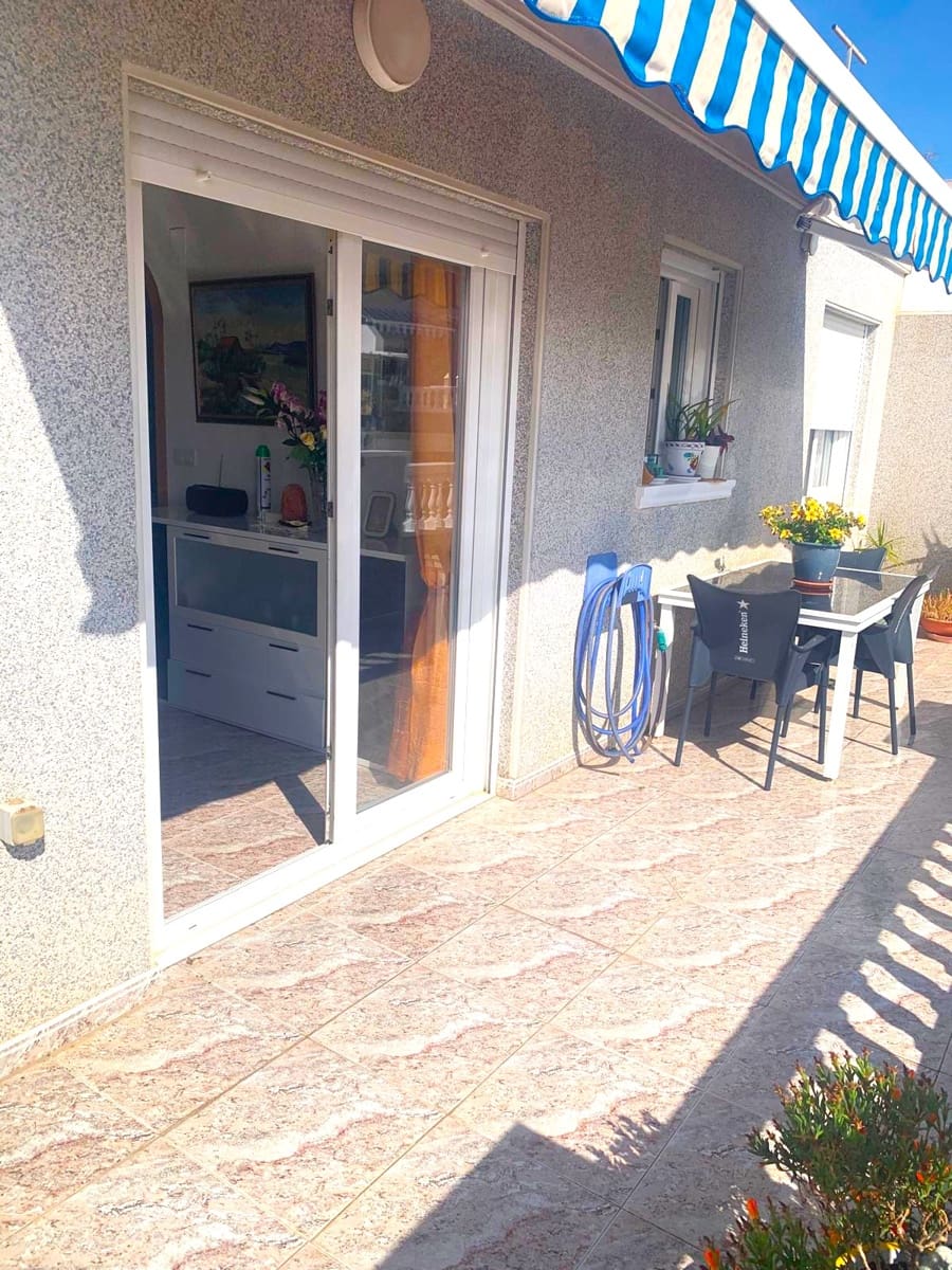 3 makuuhuone Kattohuoneisto myytävänä paikassa Torrevieja - 260 000 € (Ref: 9783907)