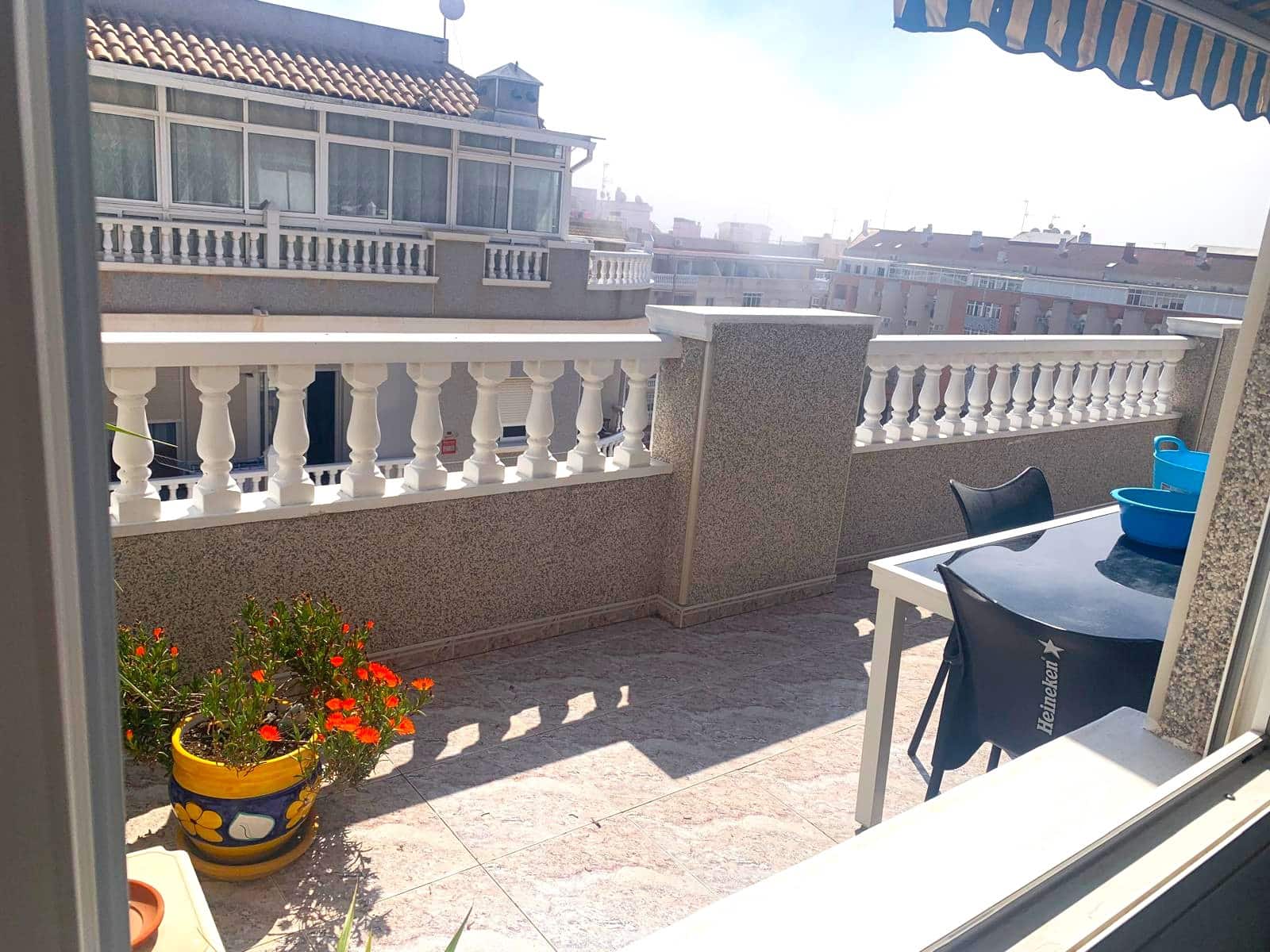 3 makuuhuone Kattohuoneisto myytävänä paikassa Torrevieja - 260 000 € (Ref: 9783907)