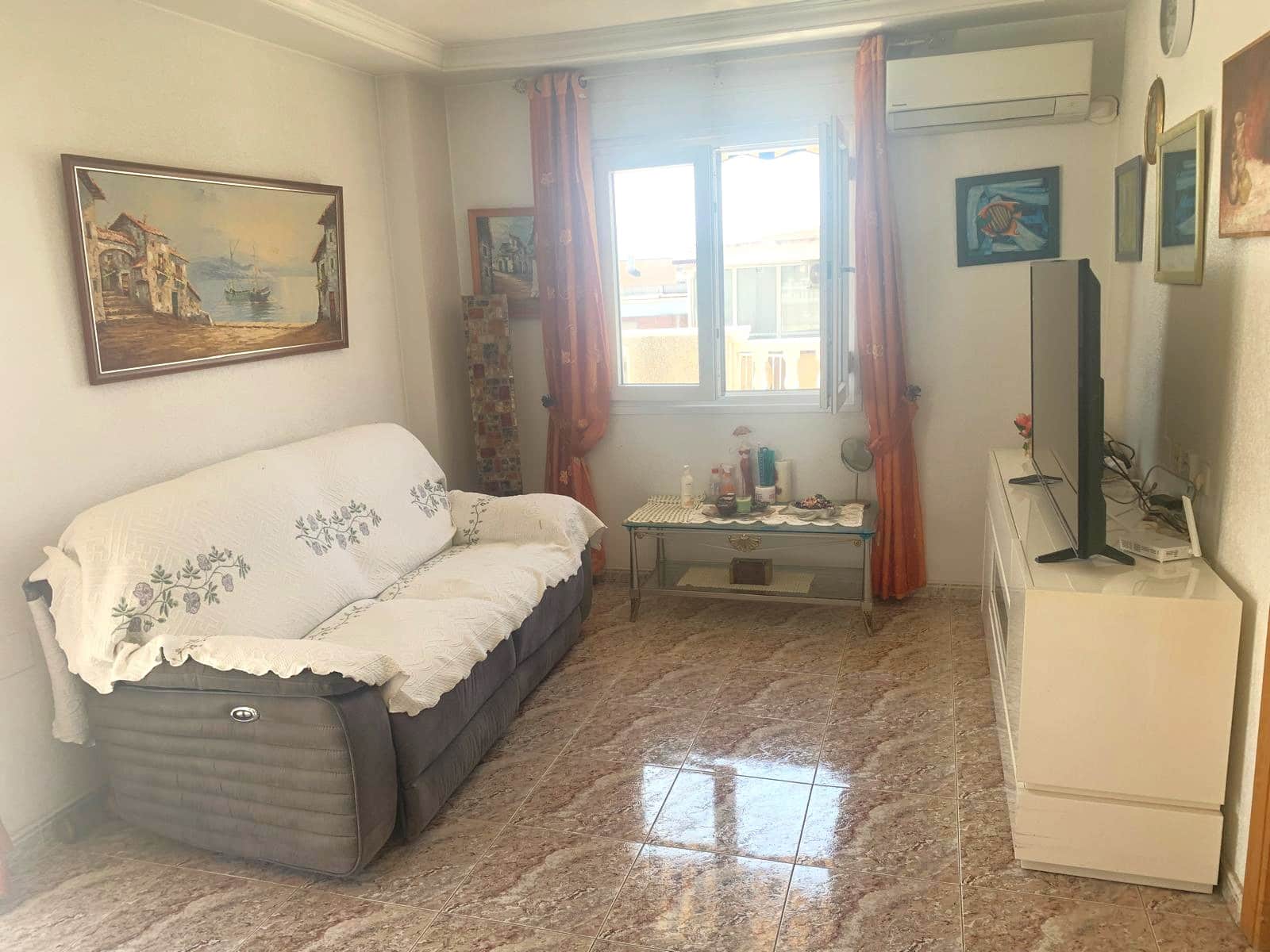 3 makuuhuone Kattohuoneisto myytävänä paikassa Torrevieja - 260 000 € (Ref: 9783907)