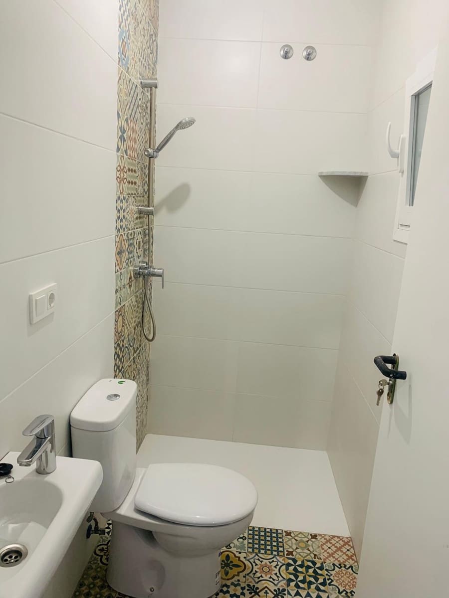 2 Zimmer Ladenlokal zu verkaufen in Torrevieja mit Garage - 325.000 € (Ref: 9803759)