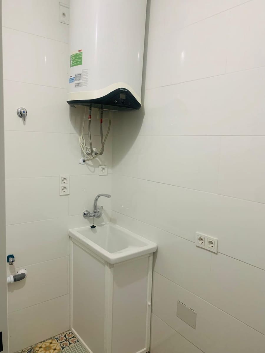 2 Zimmer Ladenlokal zu verkaufen in Torrevieja mit Garage - 325.000 € (Ref: 9803759)