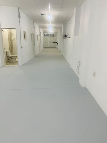 2 Zimmer Ladenlokal zu verkaufen in Avenida Habaneras - Curva de Palangre, Torrevieja mit Garage - 325.000 € (Ref: 9803759)