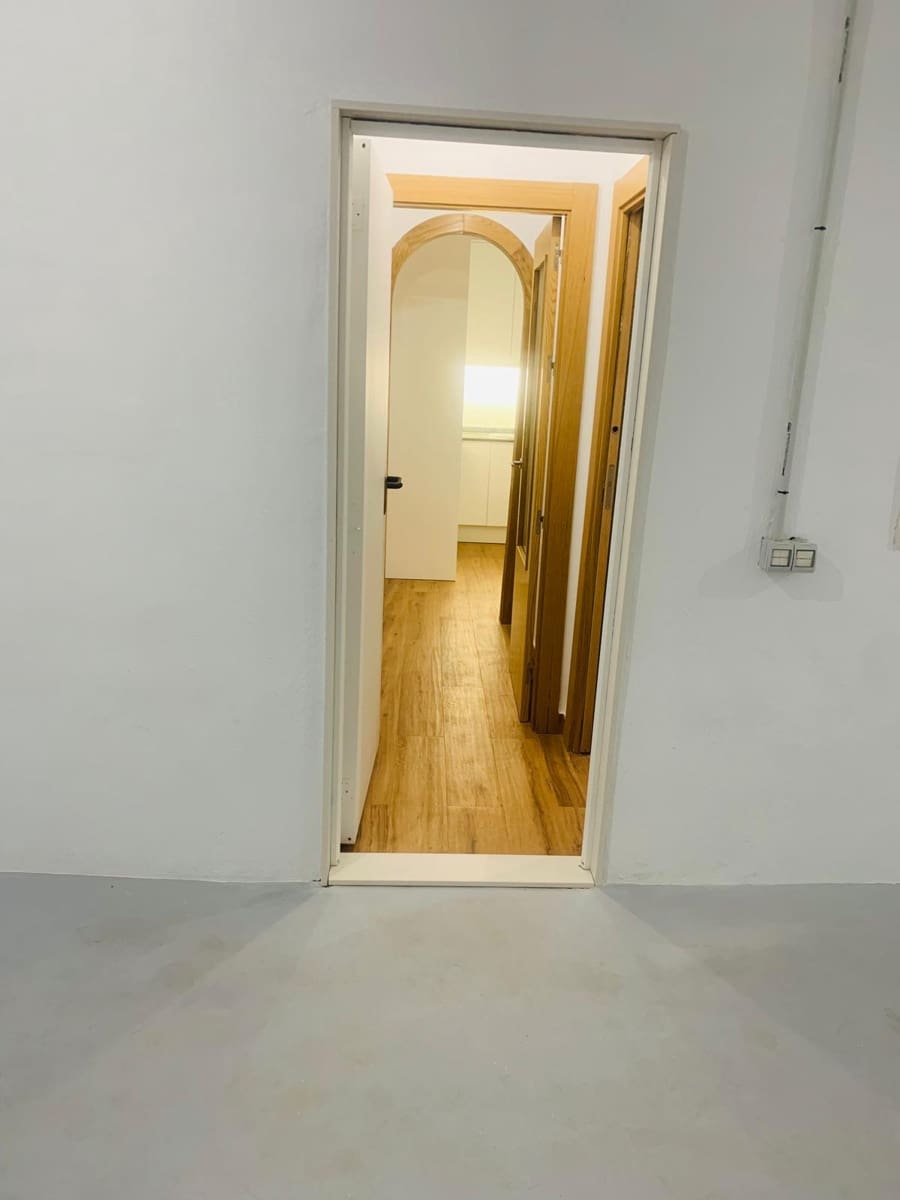 2 Zimmer Ladenlokal zu verkaufen in Torrevieja mit Garage - 325.000 € (Ref: 9803759)