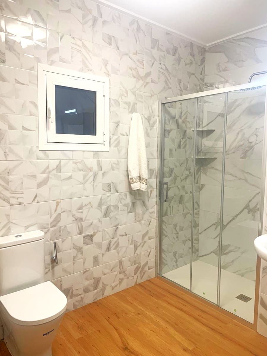 2 Zimmer Ladenlokal zu verkaufen in Torrevieja mit Garage - 325.000 € (Ref: 9803759)