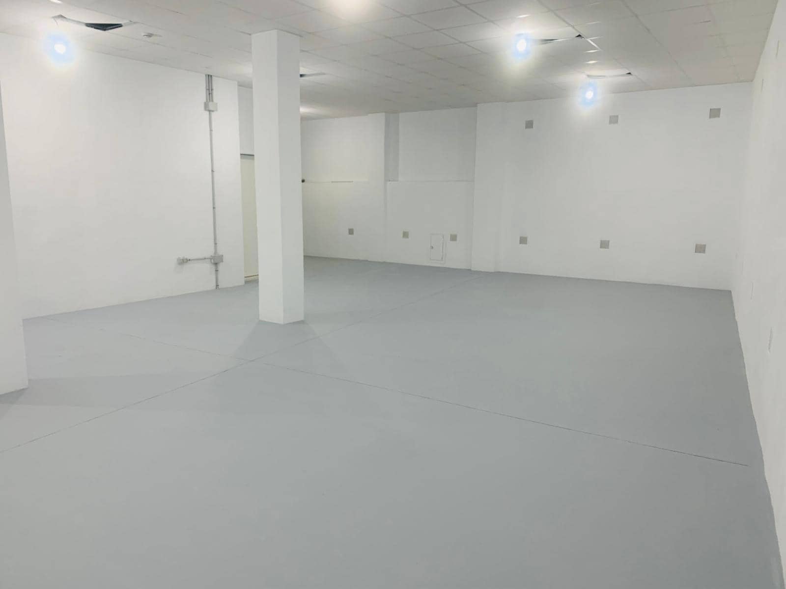 2 Zimmer Ladenlokal zu verkaufen in Torrevieja mit Garage - 325.000 € (Ref: 9803759)