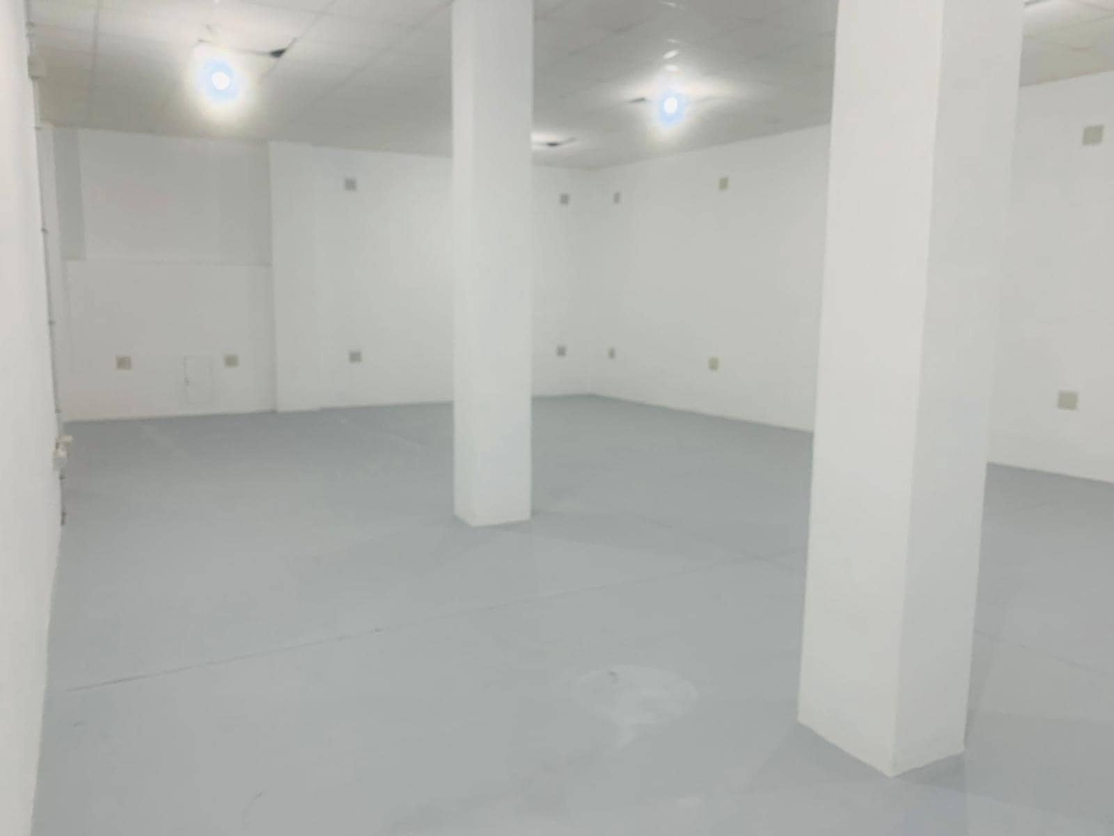 2 Zimmer Ladenlokal zu verkaufen in Torrevieja mit Garage - 325.000 € (Ref: 9803759)