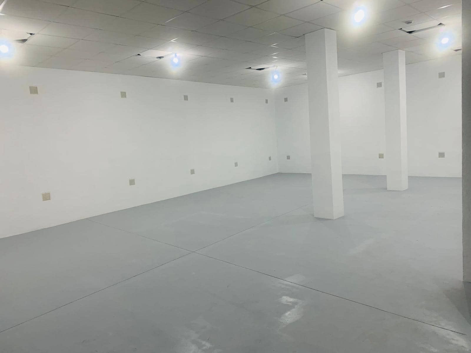 2 Zimmer Ladenlokal zu verkaufen in Torrevieja mit Garage - 325.000 € (Ref: 9803759)