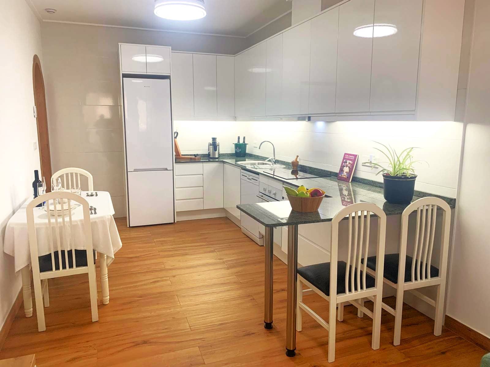 2 Zimmer Ladenlokal zu verkaufen in Torrevieja mit Garage - 325.000 € (Ref: 9803759)