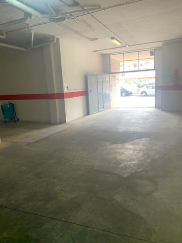 Garage à louer à Avenida Habaneras - Curva de Palangre, Torrevieja - 100 € (Ref: 9810859)
